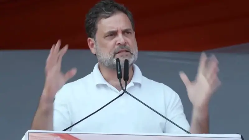 विदेशी निगरानी की सच्चाई छुपा रही मोदी सरकार, हर भारतीय की सुरक्षा ख़तरे में: राहुल