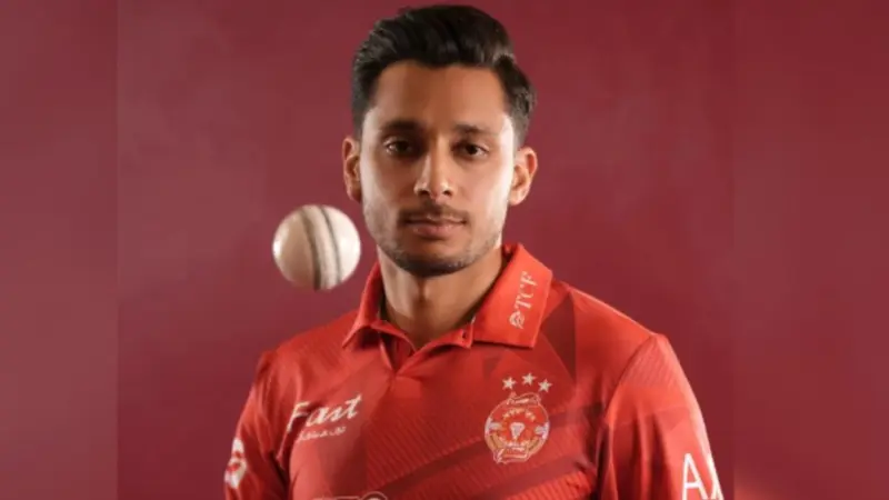 PSL 2026: Star Islamabad United player rushed to hospital after brutal head injury