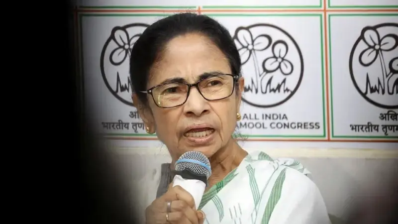 Mamata Banerjee Resignation। 'পদত্যাগ না করায় অভিনন্দন! সাহসী হয়ে স্বাধীনতা ঘোষণা করুন