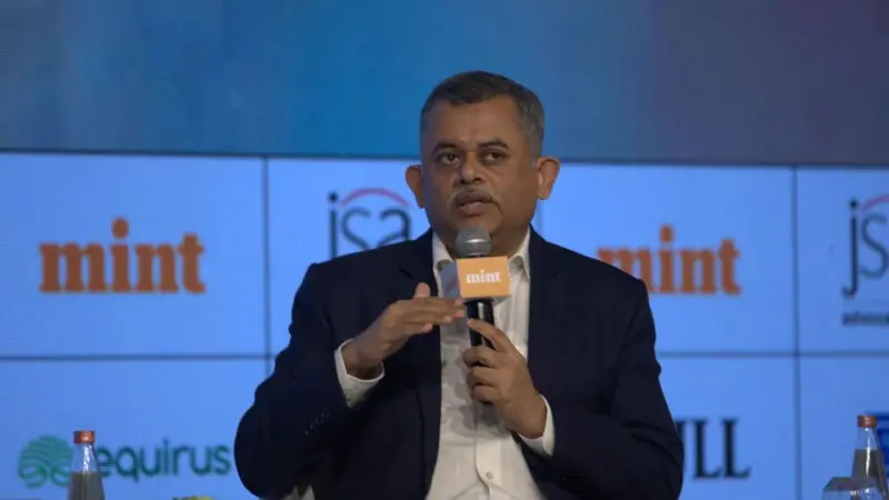 Rupee could fall to 100/dollar if oil stays above $110/barrel: Neelkanth Mishra