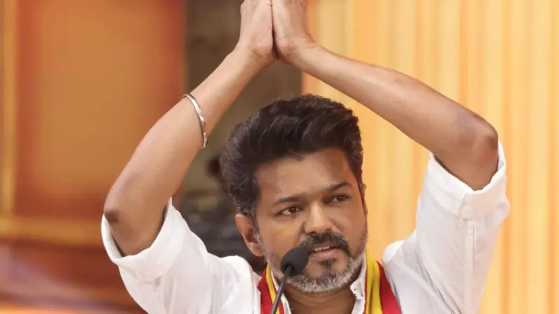 TVK Vijay: AIDMKలో చీలిక.. విజయ్ కు 10 మంది MLAల సపోర్ట్.. అసలేం జరుగుతోంది?