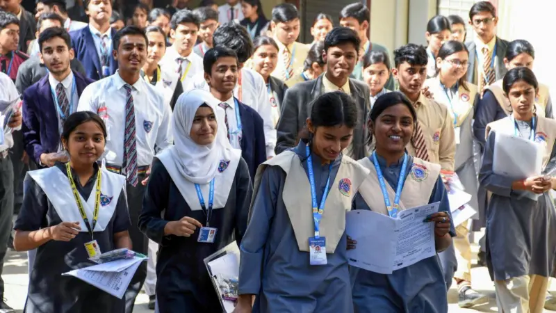 CBSE बोर्ड परीक्षा 2026: कब जारी होंगे 10वीं और 12वीं के नतीजे? छात्र पिछले के रिकॉर्ड पर जरुर डालें नजर