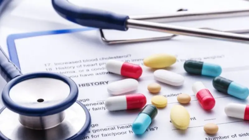 ఫార్మా రంగానికి వార్ ఎఫెక్ట్.. మందులు కొనాలంటే జేబు ఖాళీ!