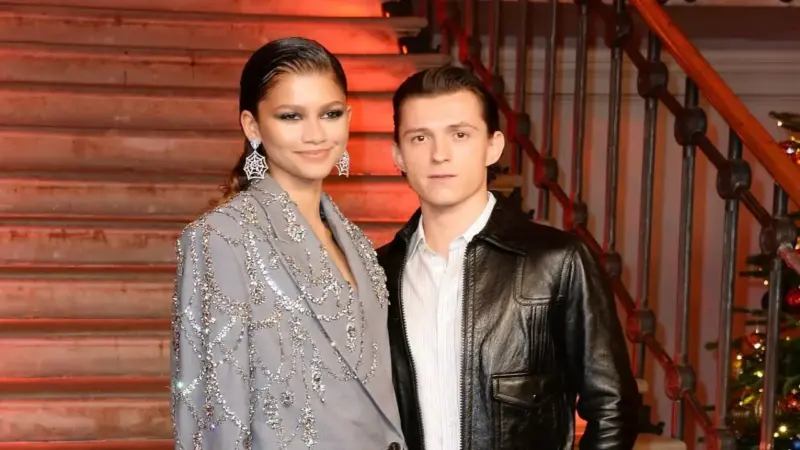 Did Zendaya and Tom Holland Secretly Get Married? Actress Replaces Engagement Ring With Gold Band