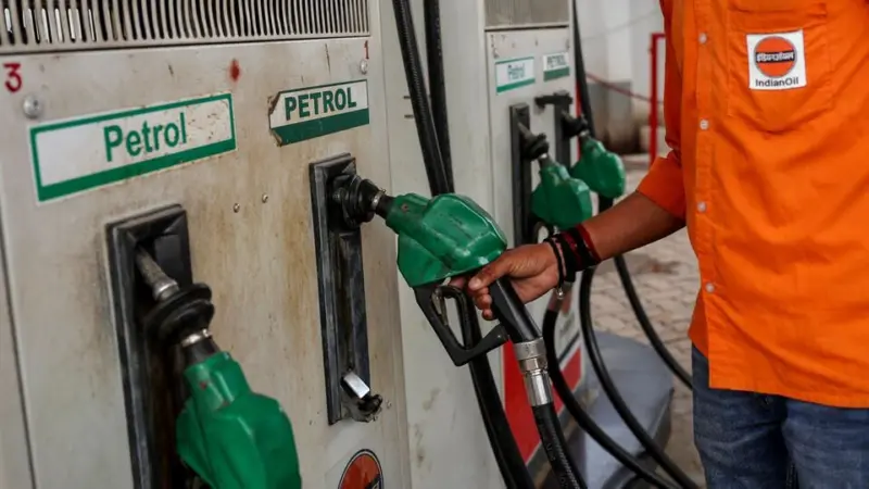 Petrol, diesel rates on 18 April - Check fuel prices today in Delhi, Mumbai, Chennai, Kolkata, Bengaluru & other cities