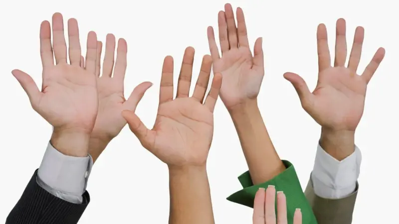 হাতের পাঁচ আঙুলের গোপন রহস্য জানলে চমকে যাবেন আপনিও