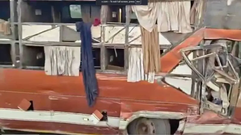 4 killed as pvt bus from Hyderabad overturns in Nizamabad