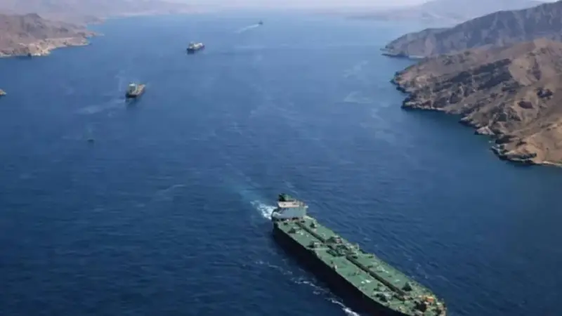 హర్ముజ్ జలసంధిలో నౌకలపై పన్నుల వాత.. సామాన్యుడికి తప్పని ఇంధన సెగ!