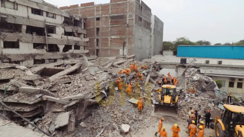 Saket Tragedy: Delhi CM Rekha Gupta takes action, suspends MCD officials amid rising death toll