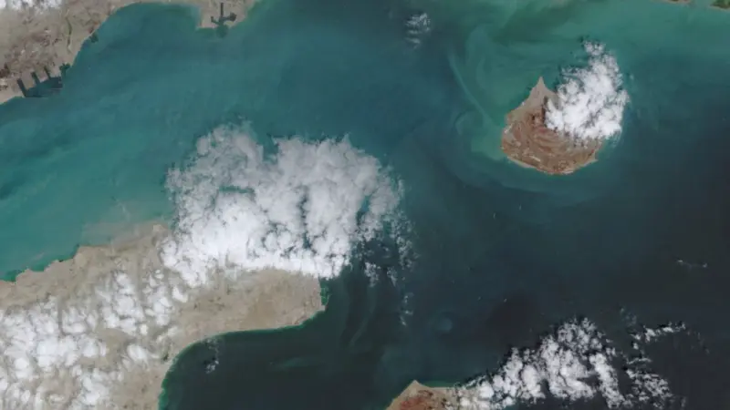 Strait of Hormuz Crisis Deepens as Iran Refuses Reopening Amid Ceasefire Violations | Cliq Latest | Cliq Latest