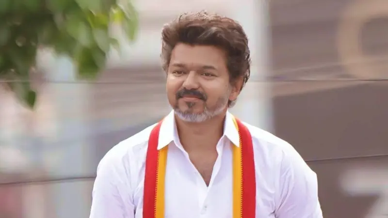 நடிகர் விஜய் மீது 2 குற்ற வழக்குகள்... என்னென்ன தெரியுமா? வேட்புமனுவில் வெளியான தகவல்!