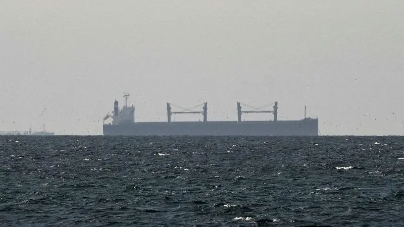 हॉर्मुझ सामुद्रधुनीजवळ 16 भारतीय जहाजे अडकलेली, एकूण 8 जहाजे सुखरूप बाहेर