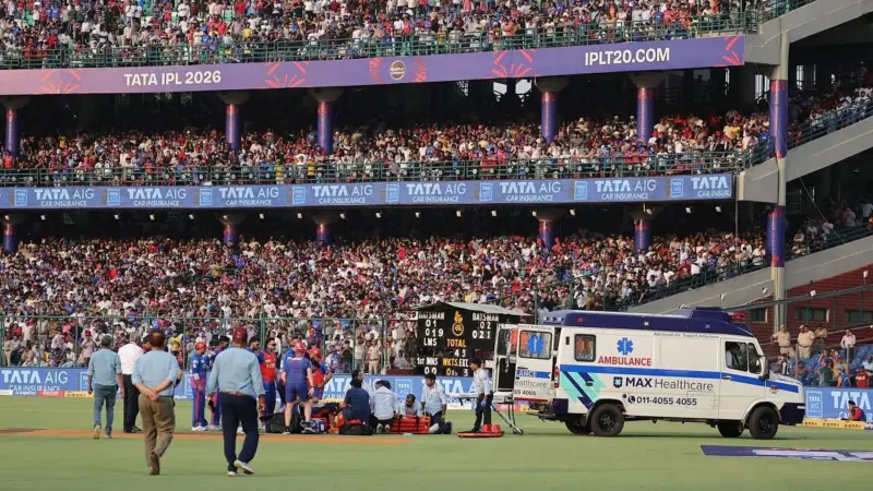 IPL 2026 | DC bowler Lungi Ngidi leaves in ambulance after head injury during match