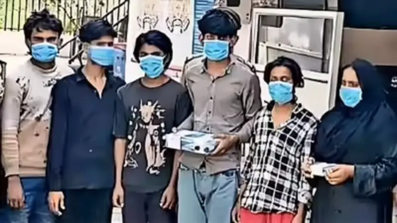 पाकिस्तानच नाही तर, ब्रिटन मलेशियामध्येही पोहचवली भारतासंबंधीची माहिती