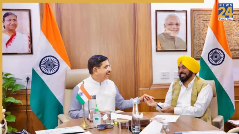 Big relief for farmers; Special trains to be run to lift 155 lakh metric tonnes of rice & wheat lying in FCI godowns in Punjab: CM Mann