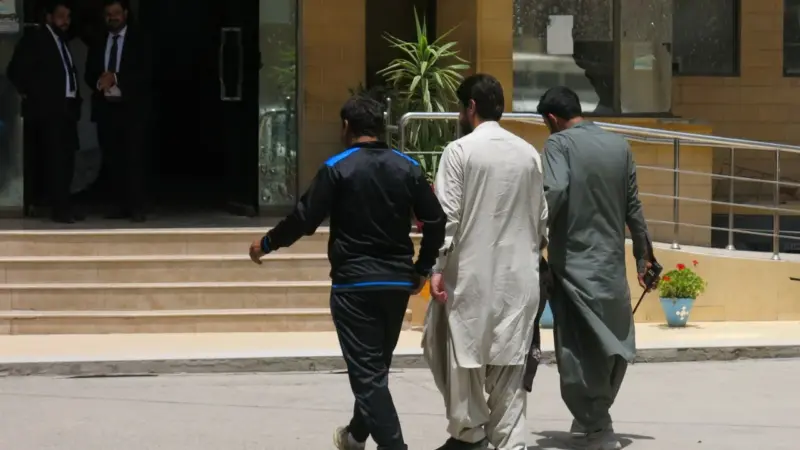Balochistan Attack : पाकिस्तानात क्रूरतेचा कळस! ओळखपत्र दाखवण्यास नकार देताच 5 जणांना केले भुईसपाट; देशात हायअलर्ट
