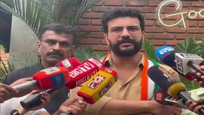 അഞ്ച് വര്ഷത്തേക്ക് സിനിമയും സ്റ്റേജ് ഷോയും ചെയ്യില്ല; ഇനിയുള്ള ജീവിതം പാലക്കാടിനു വേണ്ടി മാത്രം: രമേഷ് പിഷാരടി