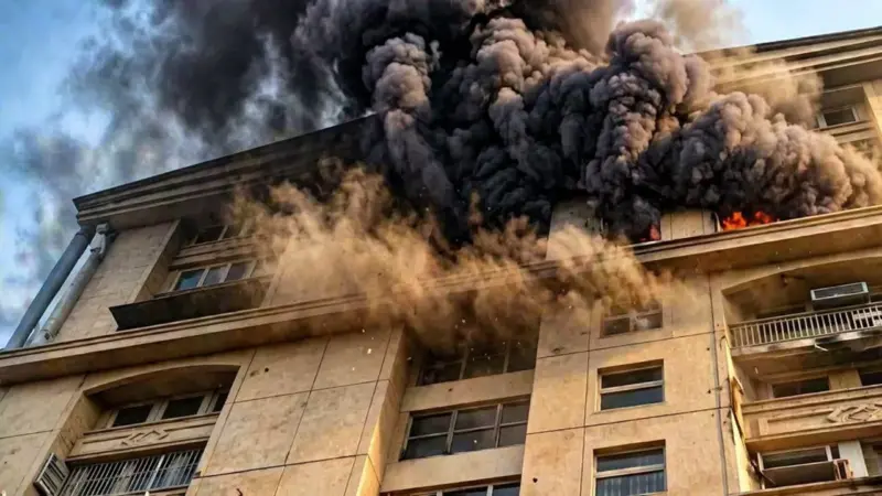 Tragedy: Major Fire Breaks Out at Kolkata's Anandlok Hospital, Several Floors Affected