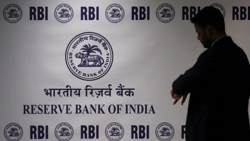 RBI relaxes dividend rules for banks, keeps capital discipline intact