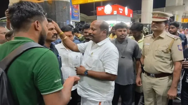 பயணி எழுப்பிய கேள்வி.. போக்குவரத்து துறை அமைச்சரின் சர்ச்சை பதில்.. வைரலாகும் பேச்சு!