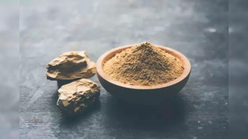 Best Ways to Use Multani Mitti for Acne and Oil Control