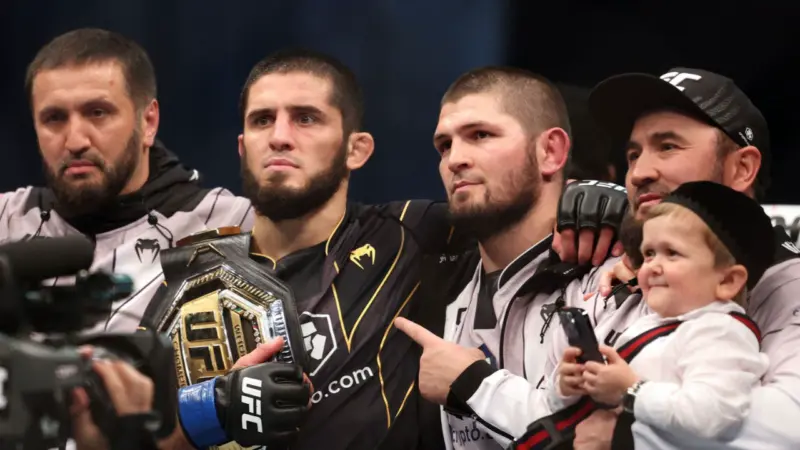 Islam Makhachev Shuts Down Talks of Jealousy in Relationship With Khabib Nurmagomedov
