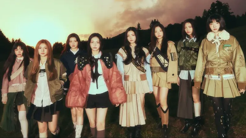 Hearts2Hearts surpasses LE SSERAFIM to achieve second-highest debut sales for K-pop girl group following NJZ