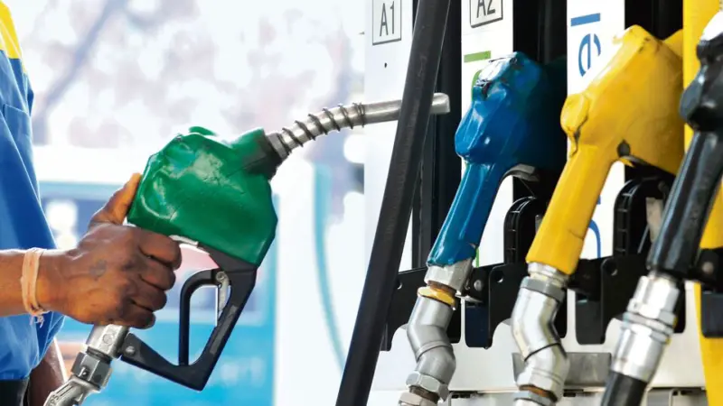 HPCL vs BPCL vs IOC: How will US-Iran war impact OMCs' profit & which stock to buy ahead of Q4 results?