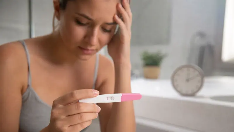 Pregnancy Test Tips मासिक पाळी चुकली? लगेच प्रेग्नन्सी टेस्ट करावी का? योग्य वेळ जाणून घ्या