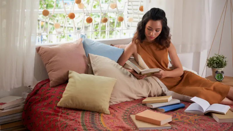 How To Create The Ultimate Weekend Reading Nook At Home