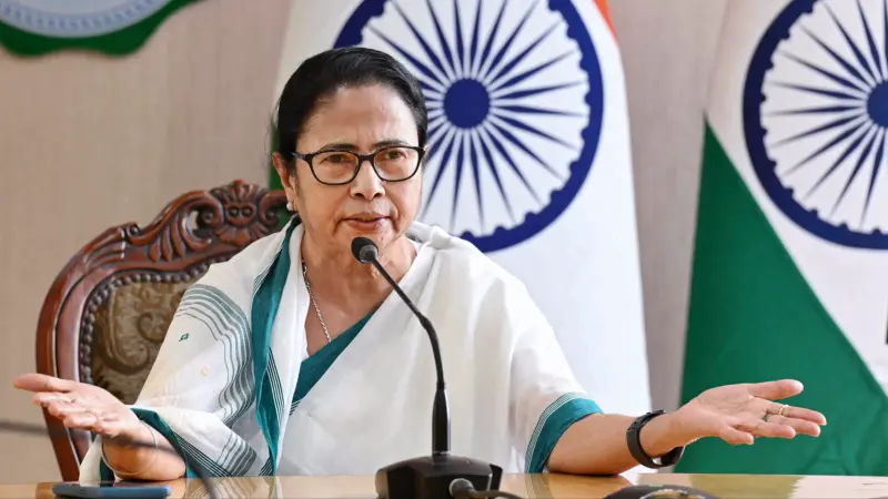 India Political Highlights | 'Have great respect for political parties': Mamata evades question on I.N.D.I.A. split