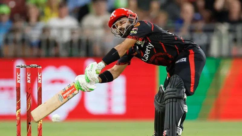 Mohammad Rizwan retired out as Melbourne Renegades lose patience after horror knock in BBL
