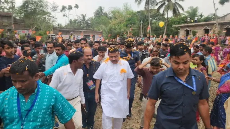 মধ্যমগ্রামে শুভেন্দু অধিকারীর আপ্ত সহায়ক চন্দ্রনাথ রথকে গুলি করে খুন, এলাকায় চাঞ্চল্য