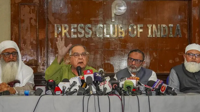 'Contrary to religious freedom': Muslim Personal Law Board oppose govt order on Vande Mataram