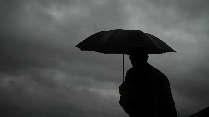 শুক্রেও ঝড়বৃষ্টির সম্ভাবনা কলকাতায়, কত কিমি বেগে কালবৈশাখী হতে পারে? ভিজবে আর কোন জেলা?