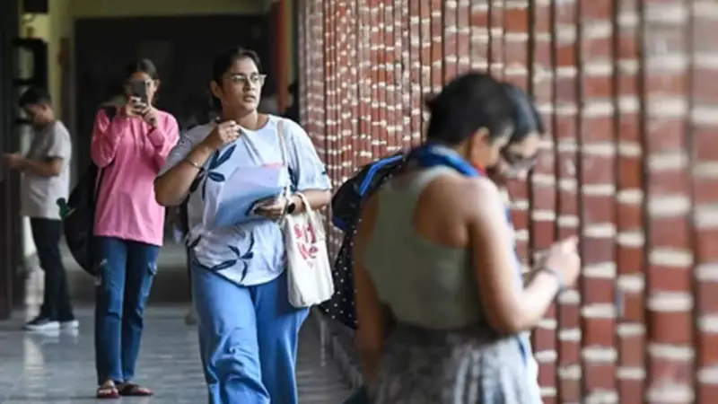 Delhi University mandates biometric attendance, warns of action for latecomers