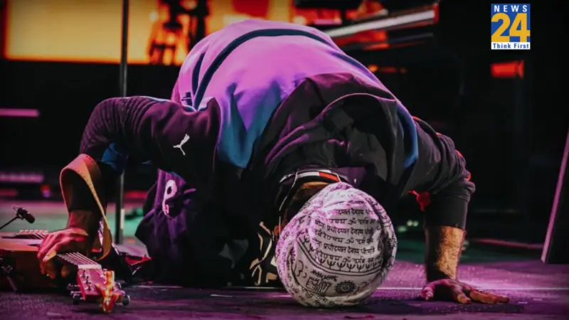 Meet superstar who charges Rs 2 crore for a few minutes, travels in auto, wears slippers and jhola, has a net worth of Rs., he is.