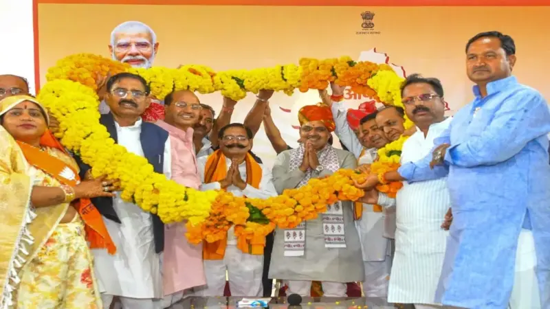 डबल इंजन सरकार की लोक कल्याणकारी योजनाएं बन रहीं सर्वजन उत्थान का आधार