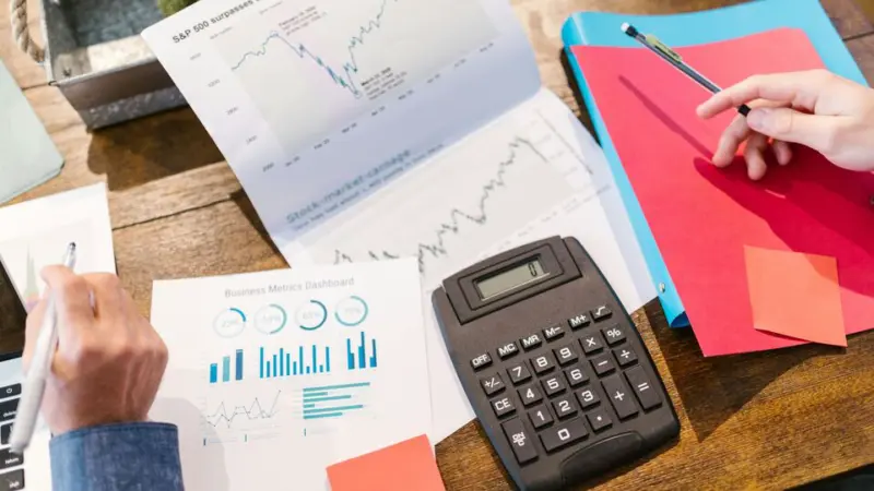 India takes FoF route with  ₹10,000 crore startup fund, targets deep-tech and early-stage funding via AIFs