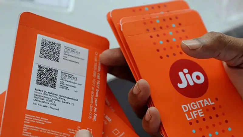 Jio: আর ২৮ দিন নয়,  বদলে ৩০ দিনের রিচার্জ থাকবে! প্ল্যান বদলে ফেলল জিও