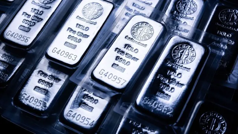 Silver rate today: White metal drops 1% on profit booking, even as Gold price extends gains as Middle East tensions ease