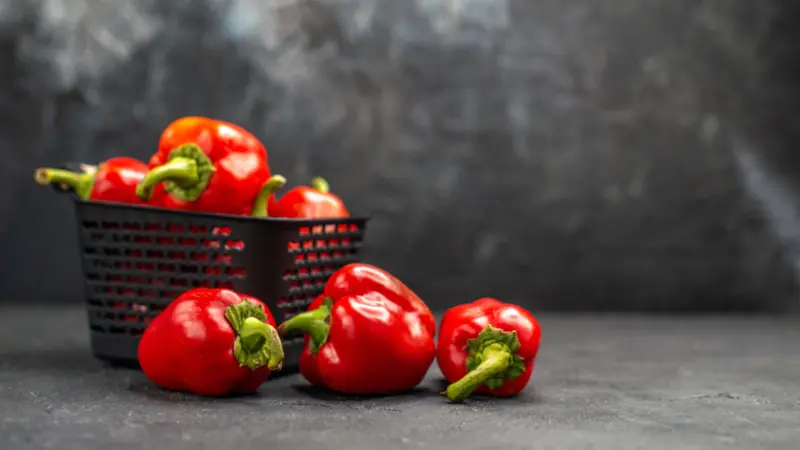 5 Red Foods That Improve Health Naturally