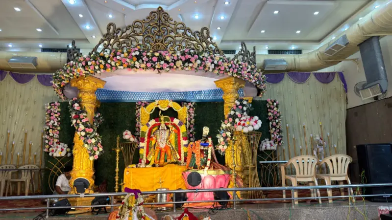 శ్రీ సీత స్వయంవరం అలంకారంలో శ్రీరాముడు