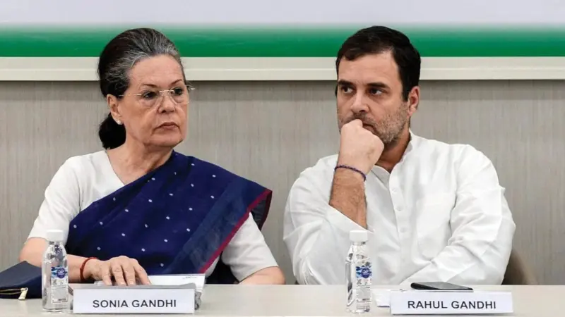 दा रॉल विंची कोडचा पासवर्ड गावला? आता अराजकाचाच आधार
