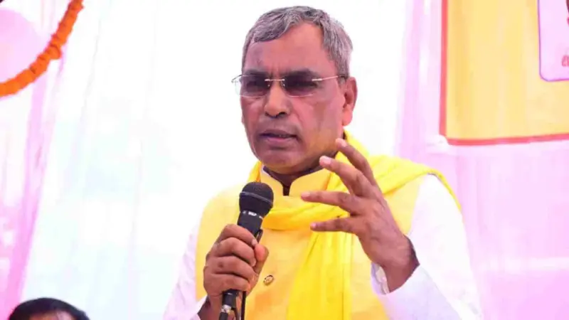 मंत्री ओपी राजभर के खिलाफ गैरजमानती वारंट, जानें क्या है आरोप