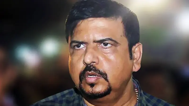 হাই কোর্টের নির্দেশে ইডি দফতরে সুজিত বসু, সঙ্গে পুত্র ও আইনজীবী