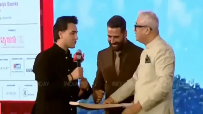 Abhishek Sharma refuses Akshay Kumar's autograph request, then pulls off unbelievable move (Watch video)