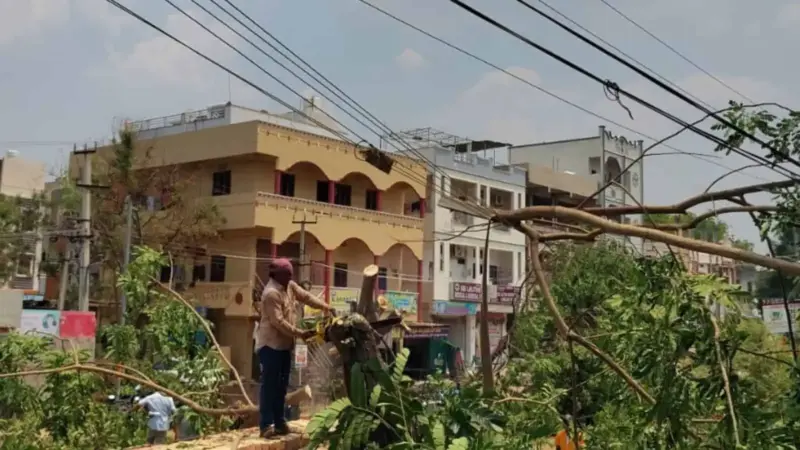 Unseasonal rain, power cuts, disrupt water supply in Hyderabad
