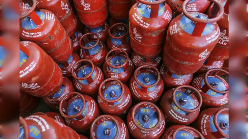 Telangana reassures citizens on LPG, petrol, diesel supply situation