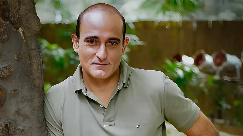 Here's how Akshaye Khanna reacted when Kangana Ranaut tried to flirt with him
